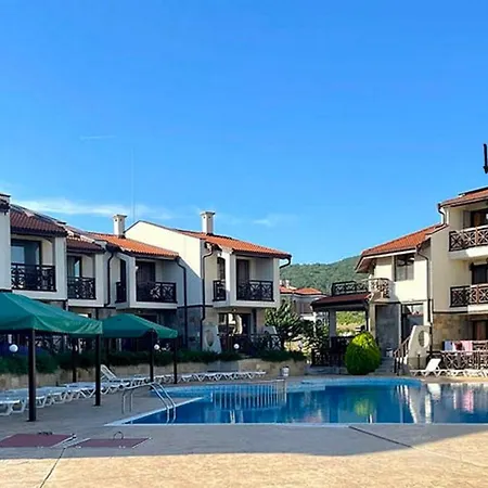 4 Bedroom House - Imperial Heights - - Sonnenstrand Tatil Evi